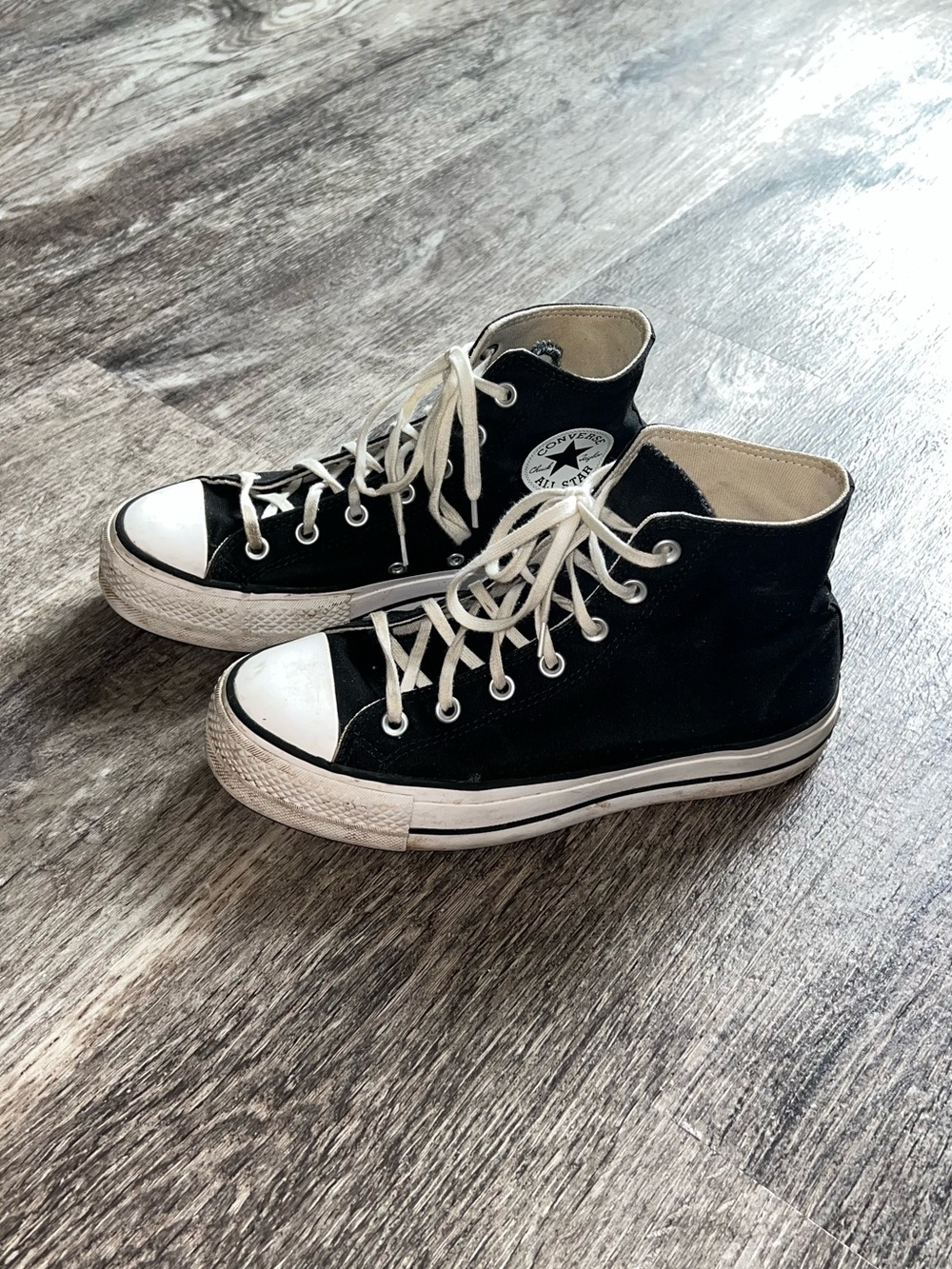 Converse Chuck Taylor All Star Black High Top Sneakers Women’s Size 9, Men’s 7 - Picture 2 of 5